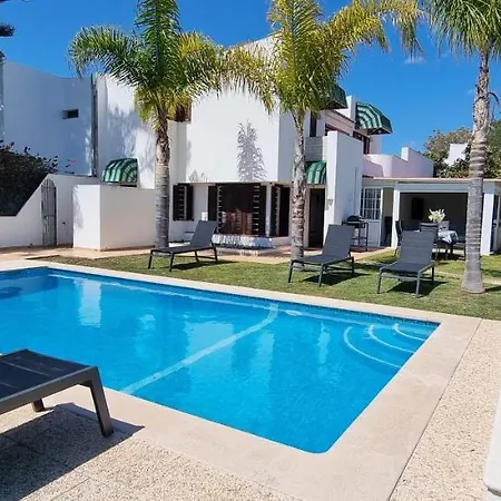 ホテル Navegante Com Piscina Privada Em