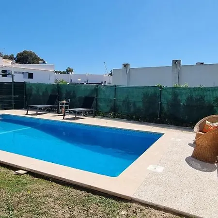 Navegante Com Piscina Privada Em * 빌라모라