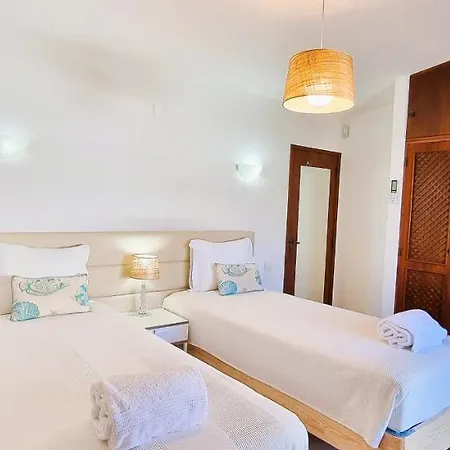 Navegante Com Piscina Privada Em 호텔
